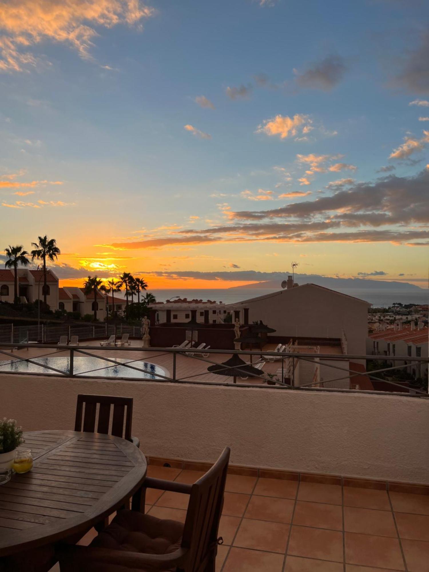 Adele Apartment Costa Adeje Eksteriør bilde